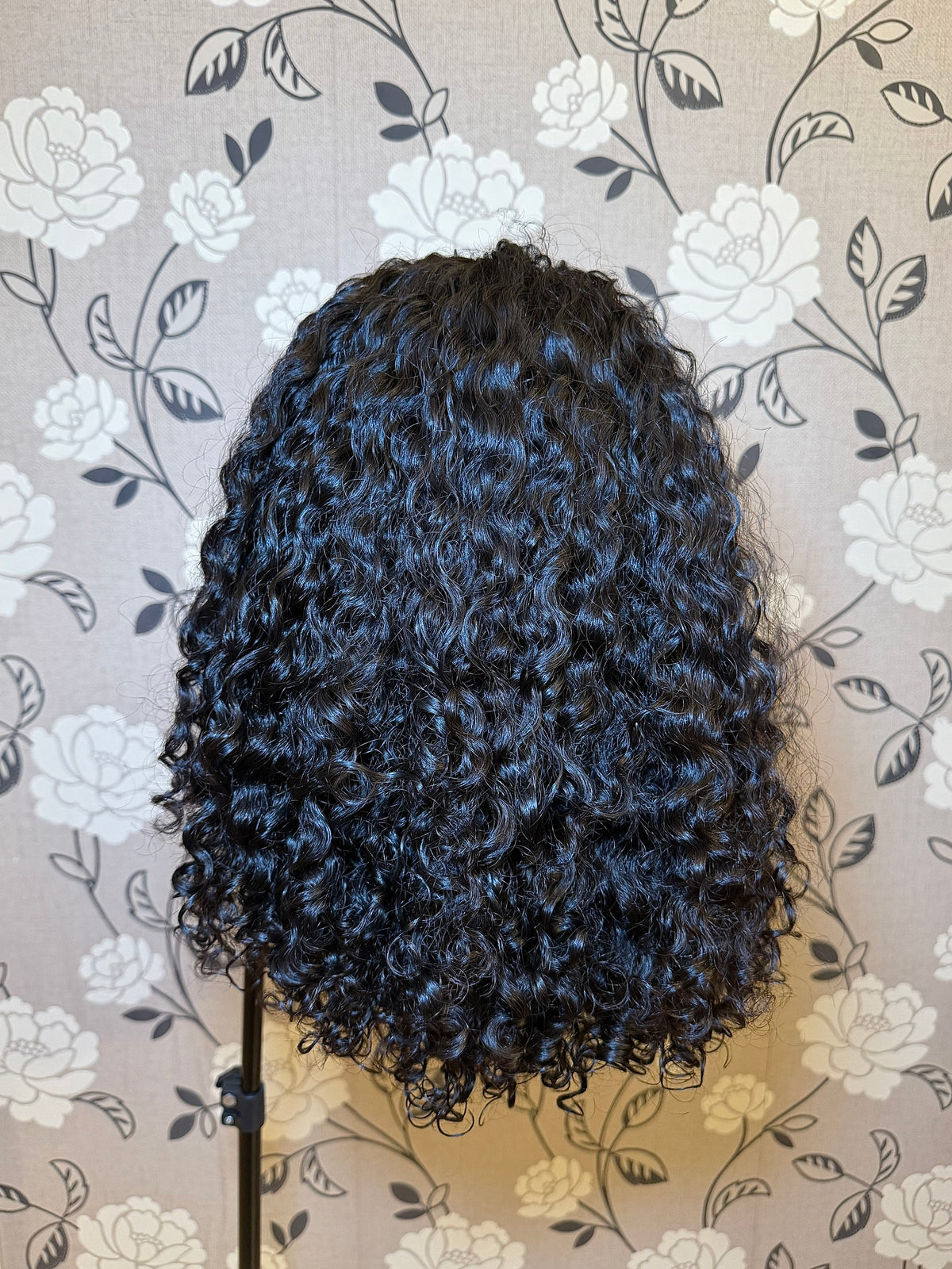 Curly Halfwigs & v-part/u-part wigs – 300 grams