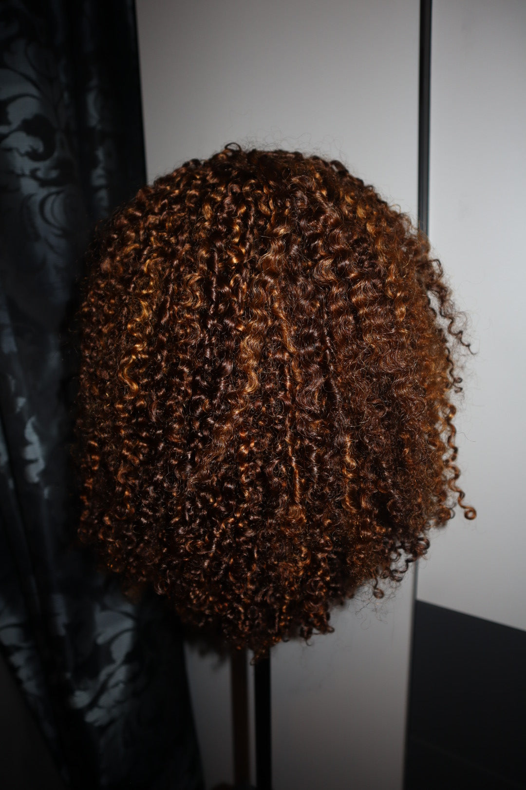 Pre-coloured Curly Halfwigs - 300 grams