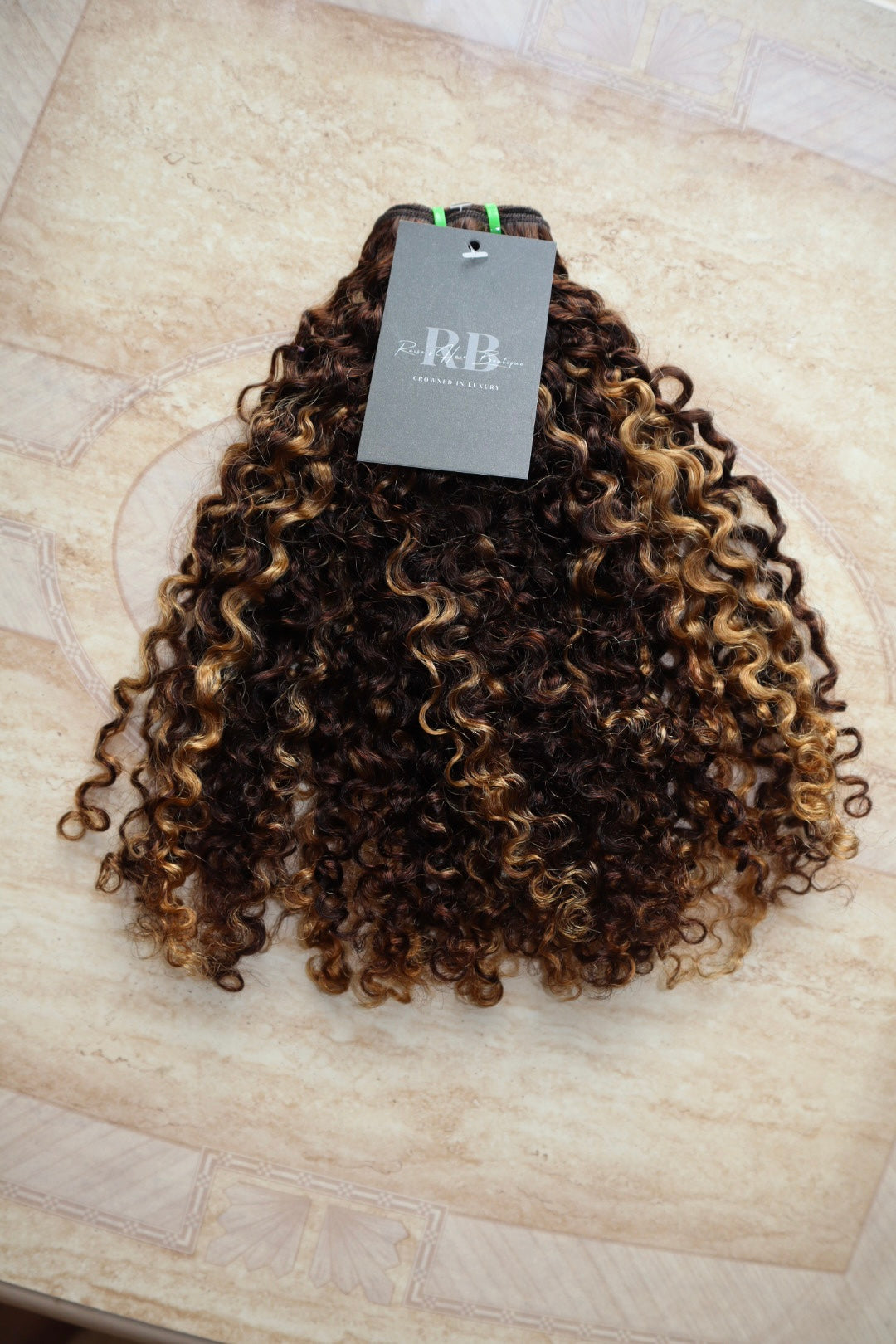 Pre-coloured Curly Bundles